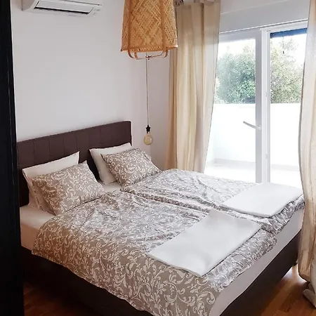 Oleana * Makarska
